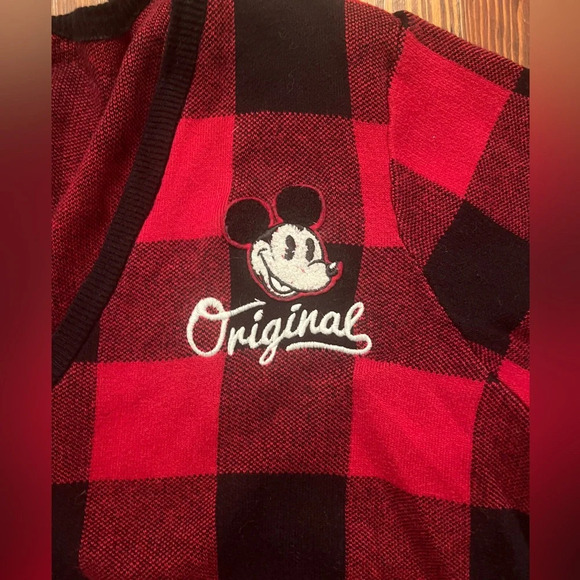 TORRID DISNEY Red & Black Buffalo Plaid Mickey Mouse Cardigan Plus Size - Picture 5 of 7